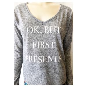 Victoria’s Secret ♥️ V-Neck Shirt